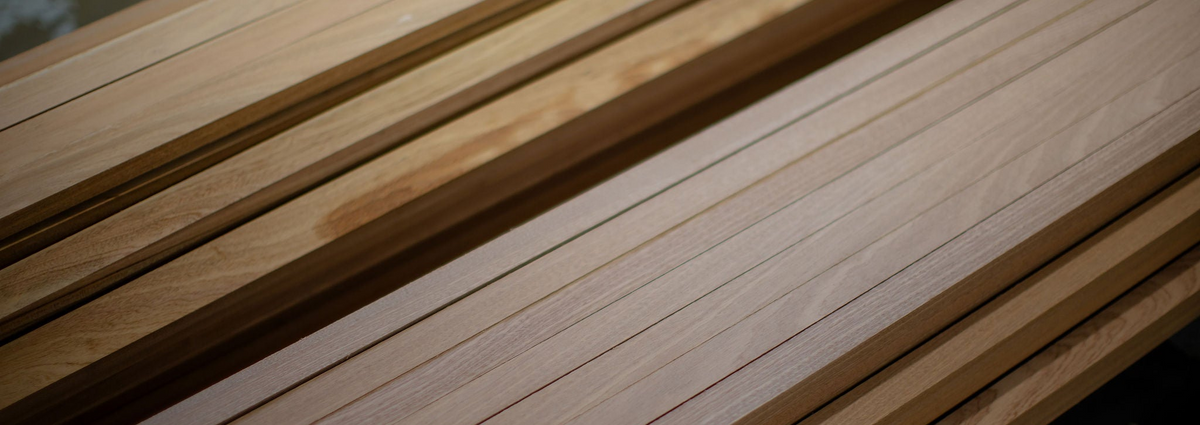 Planches de bois de différentes tailles